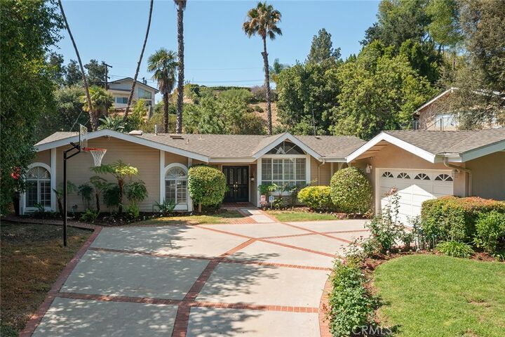 Property Photo: 20154 Allentown CA 91364