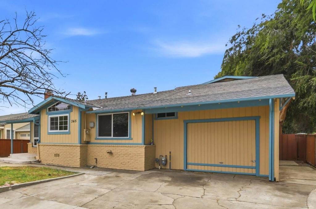 Property Photo: