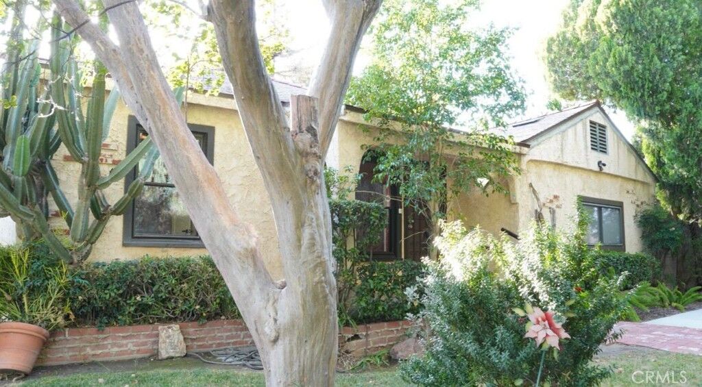 Property Photo: 8417 Tampa Avenue CA 91324