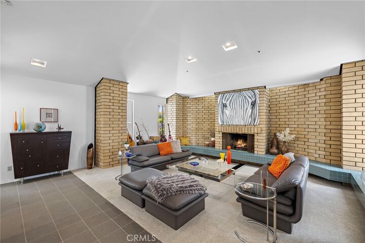 Property Photo: 205 Calle Potranca CA 92672