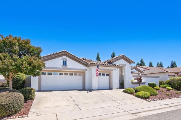 Property Photo:  2209 Lamplight Lane  CA 95648 