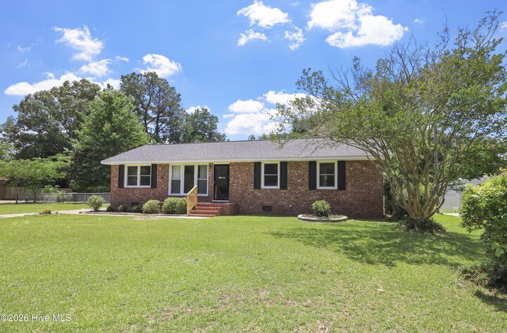 Property Photo: 14 Delight Court NC 28546