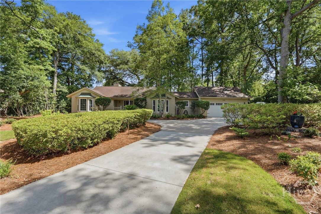 Property Photo:  206 Salisbury Road  GA 31410 