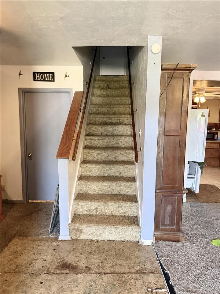 Property Photo:  1013 W College Ave  OK 74631 