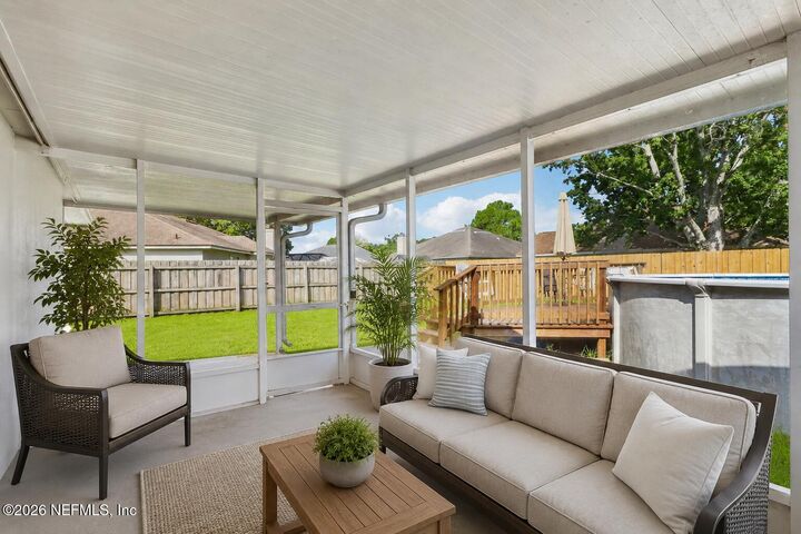 Property Photo: 12671 Hickory Lakes Drive S FL 32225