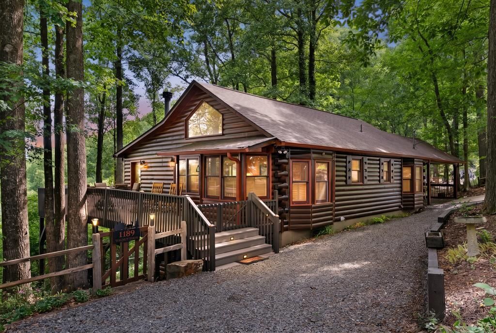 Property Photo:  1189 Walnut Ridge  GA 30536 