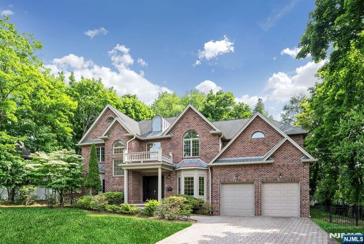 Property Photo:  19 Walker Avenue  NJ 07624 