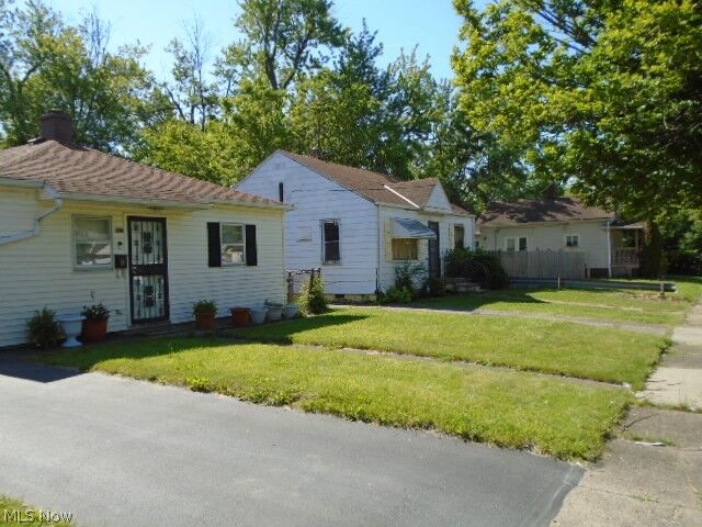 Property Photo: 4357 E 144th Street OH 44128