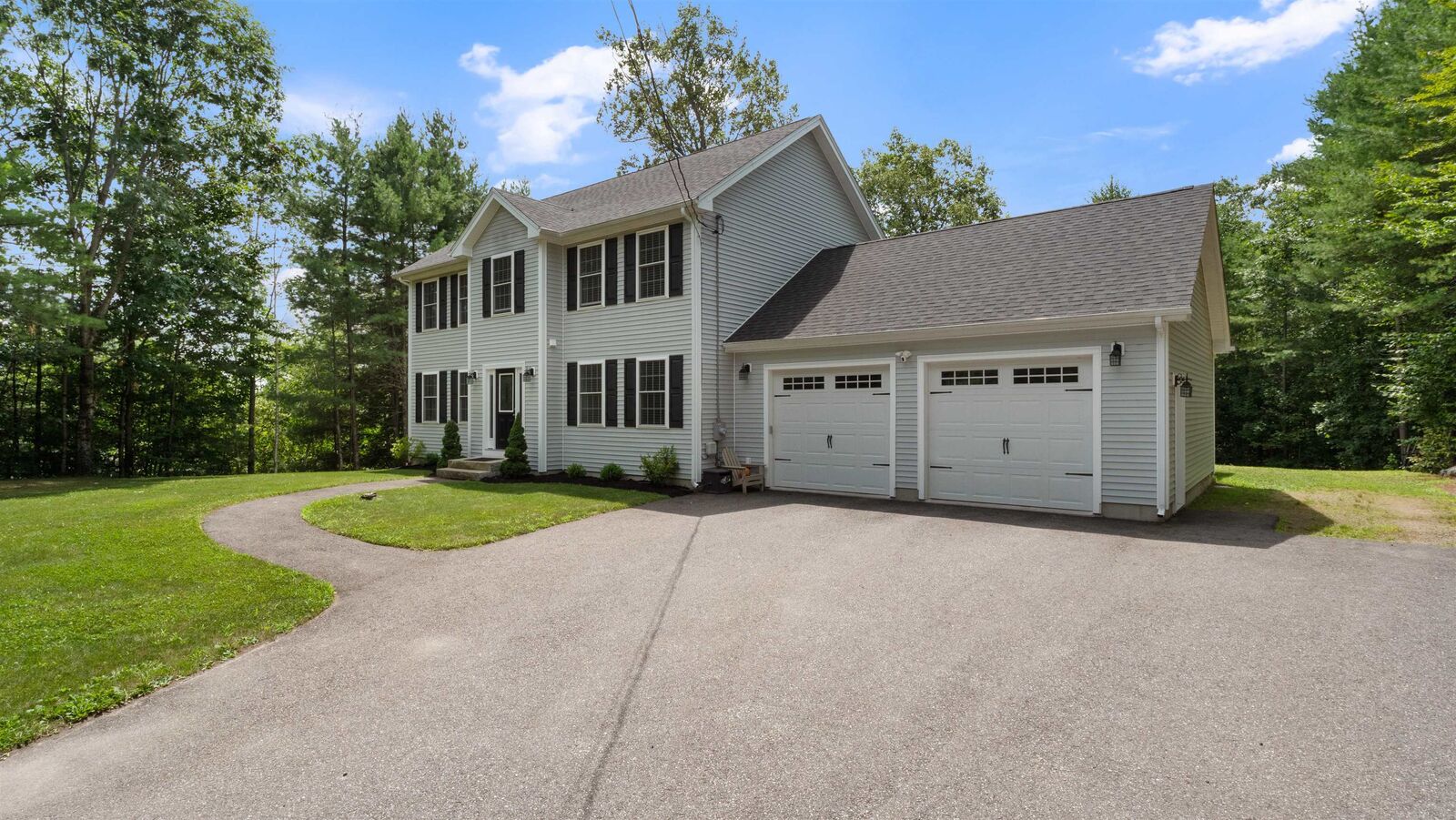 Property Photo:  178 Rolling Hill Drive  NH 03281 