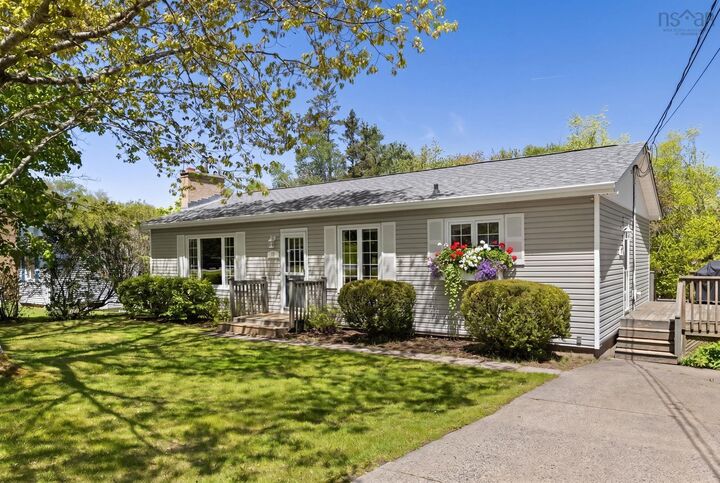 Property Photo:  9 Juniper Place  NS B3Z 1C6 