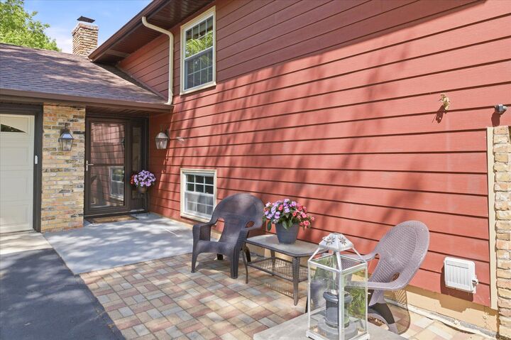 Property Photo:  15873 Hayes Trail Court  MN 55124 
