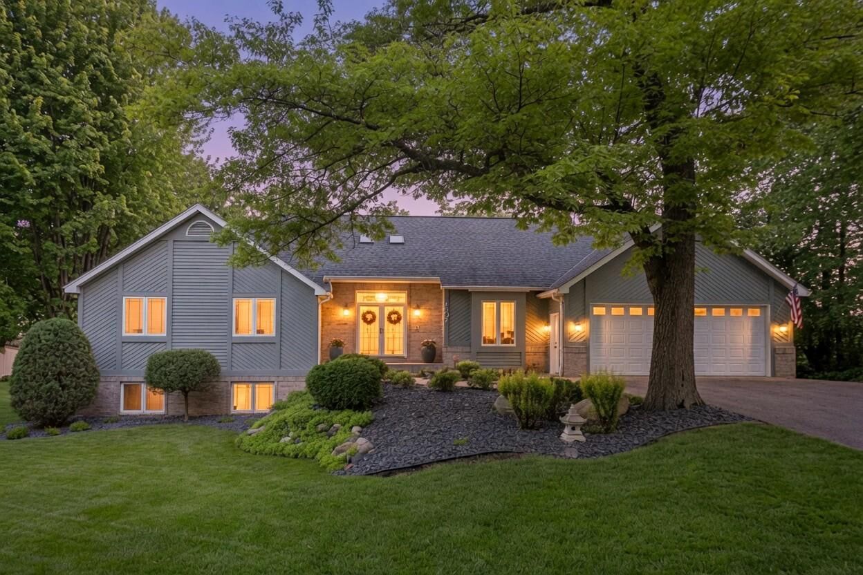 Property Photo:  1807 Timberline Trail  MN 55305 