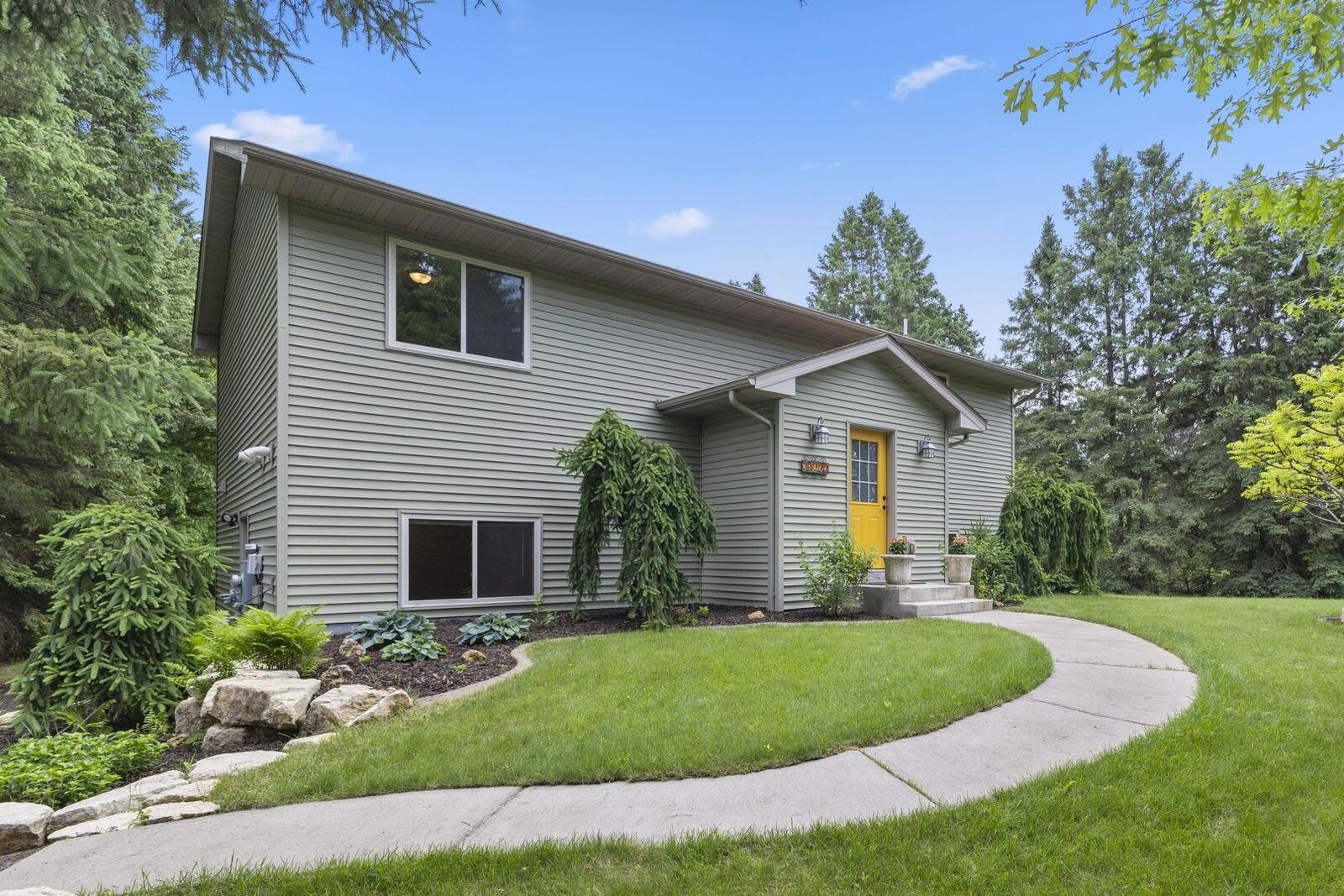 Property Photo:  31722 151st Street NW  MN 55371 