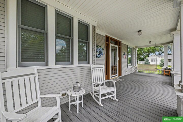 Property Photo: 801 &Amp 811 10th Street NE 68791