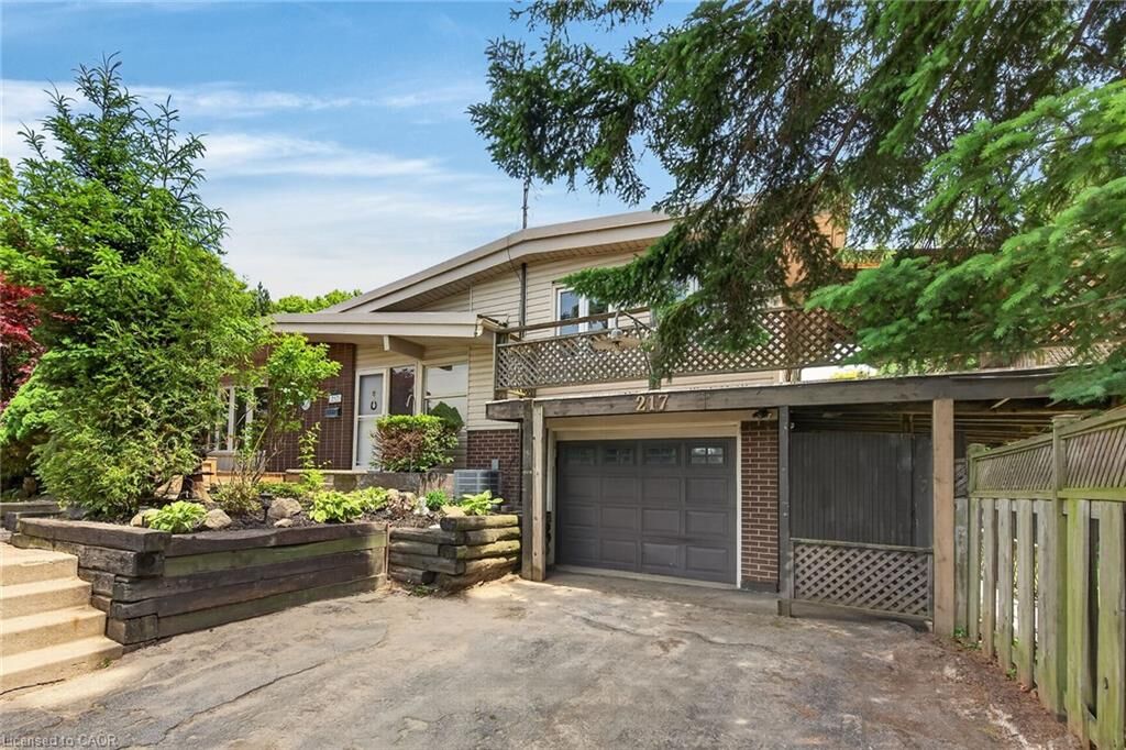 Property Photo:  217 West 15th Street  ON L9C 4B4 