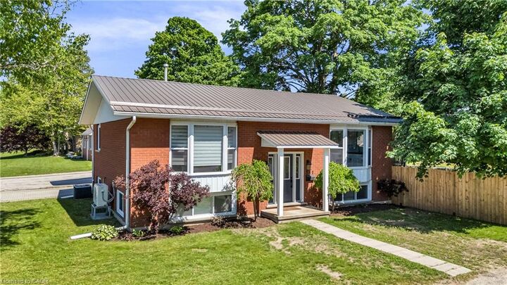 Property Photo: 561 17th Avenue ON N4N 3S3