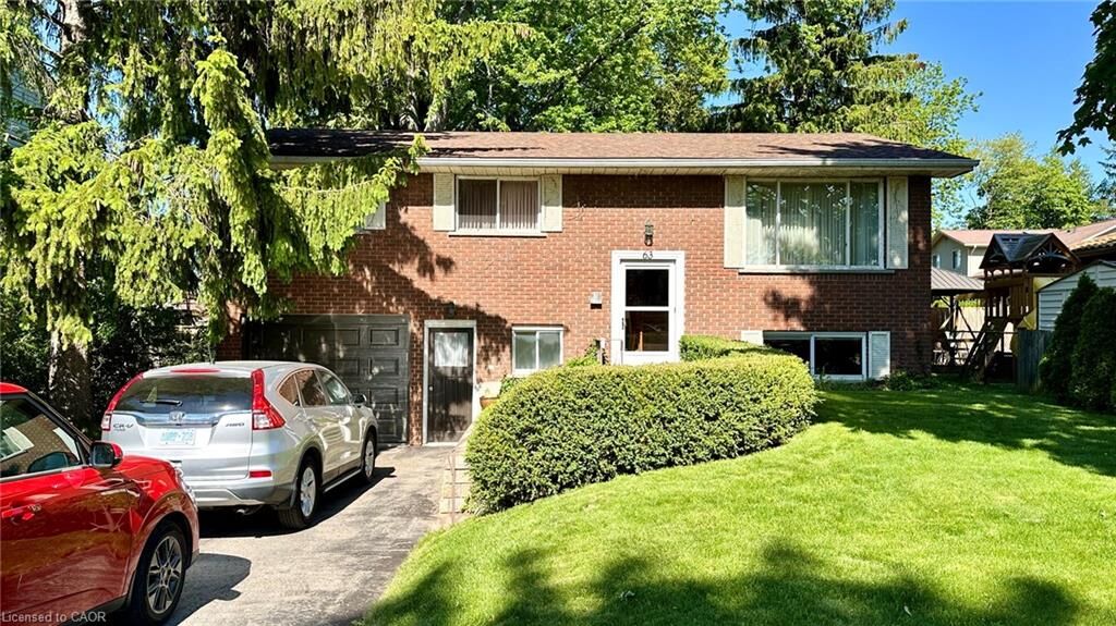 Property Photo:  63 Lee Avenue  ON N3Y 5B7 