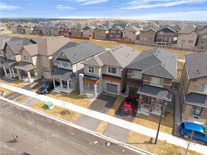 Property Photo:  1117 Cameo Street  ON L1X 0L7 