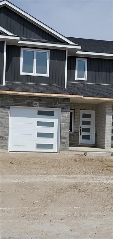 Property Photo:  200 Hooper Street  ON N4X 0A8 