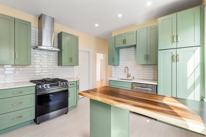 Property Photo:  99 Beech Street 3  MA 02478 