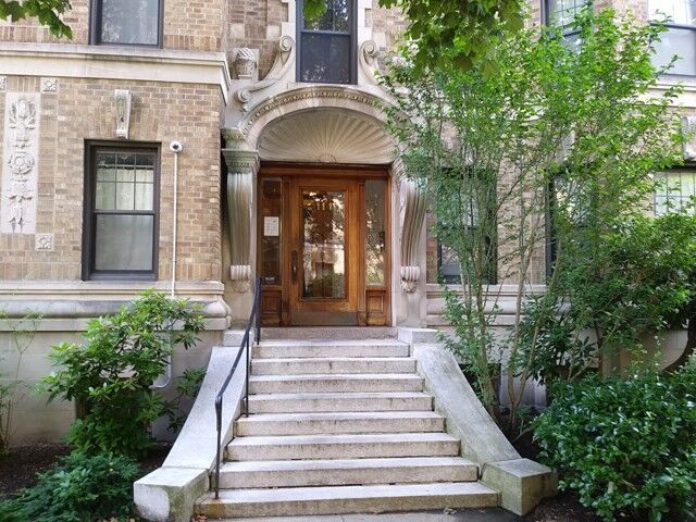 Property Photo: 114 Riverway 20 MA 02215