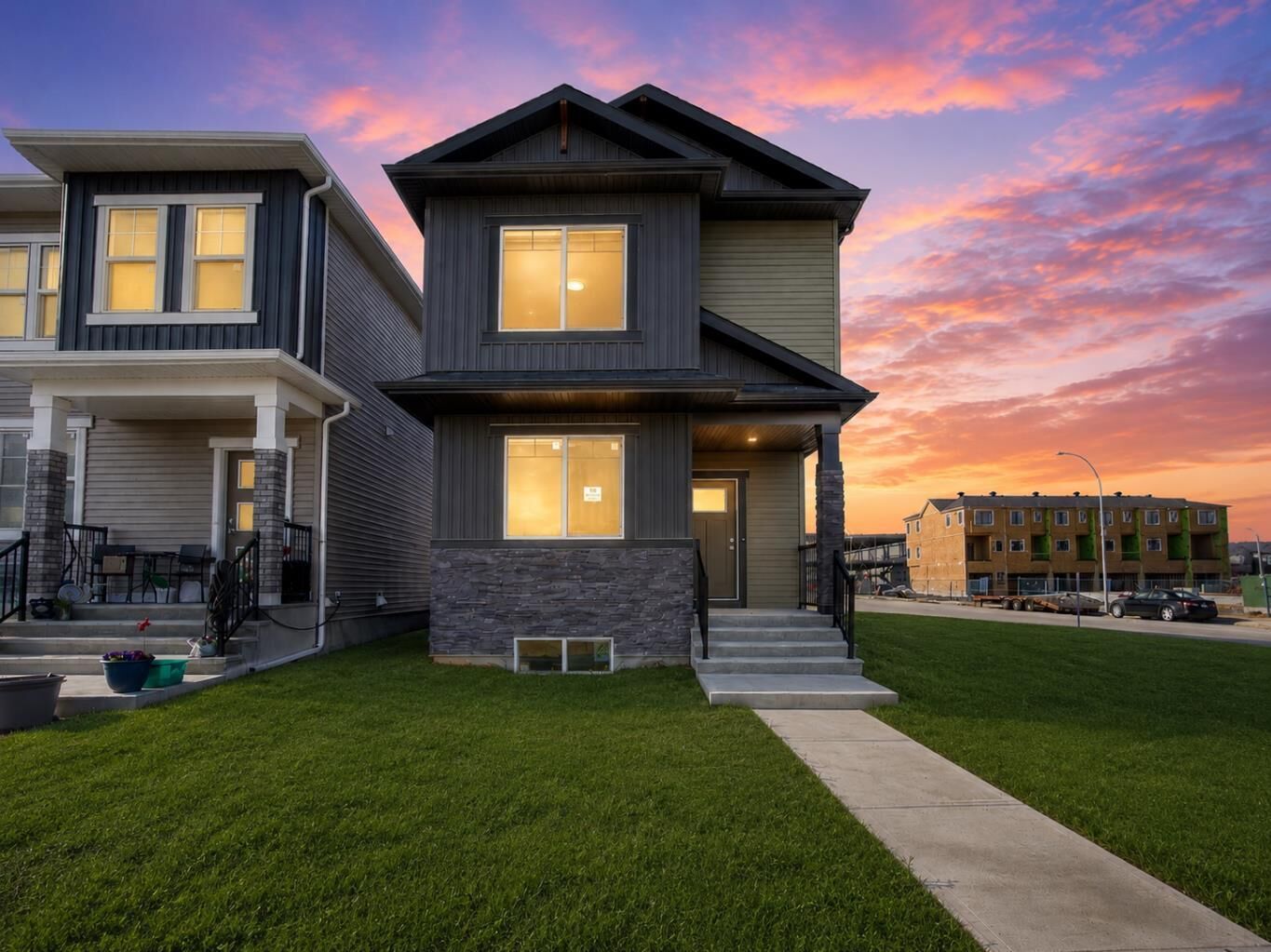Property Photo: 160 Belvedere Park SE AB T2A 7G8