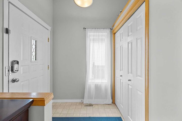 Property Photo:  67 Saddlemead Green NE  AB T3J 4M8 