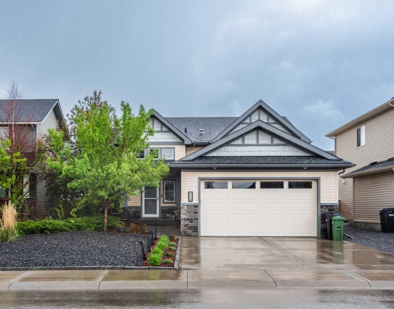 Property Photo: 113 Wildrose Drive AB T1P 0C9