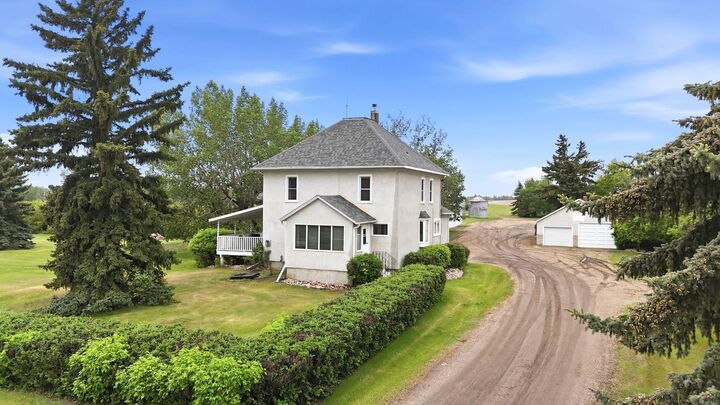 Property Photo: 5402 70 Street AB T0C 2L0