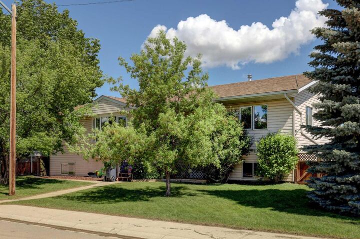 426 9 Street — photo 1