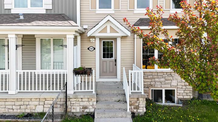 Property Photo: 1507 Windstone Road SW AB T4B 3X6