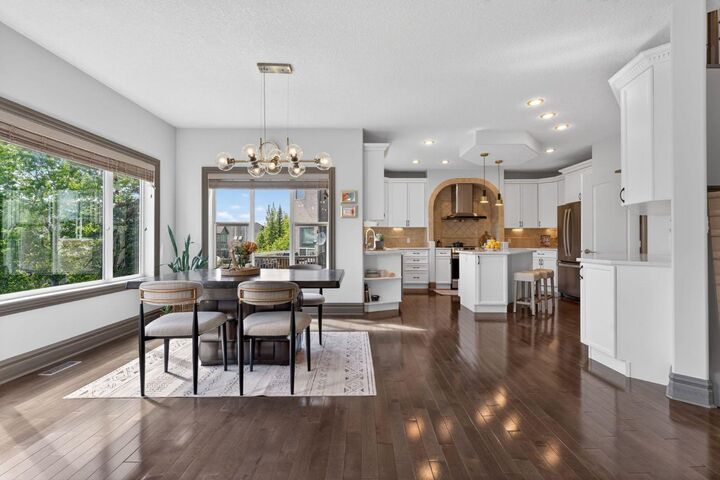 Property Photo:  159 Discovery Ridge Way SW  AB T3H 5G3 