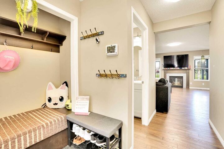 Property Photo:  174 Windstone Avenue SW  AB T4B 3R3 