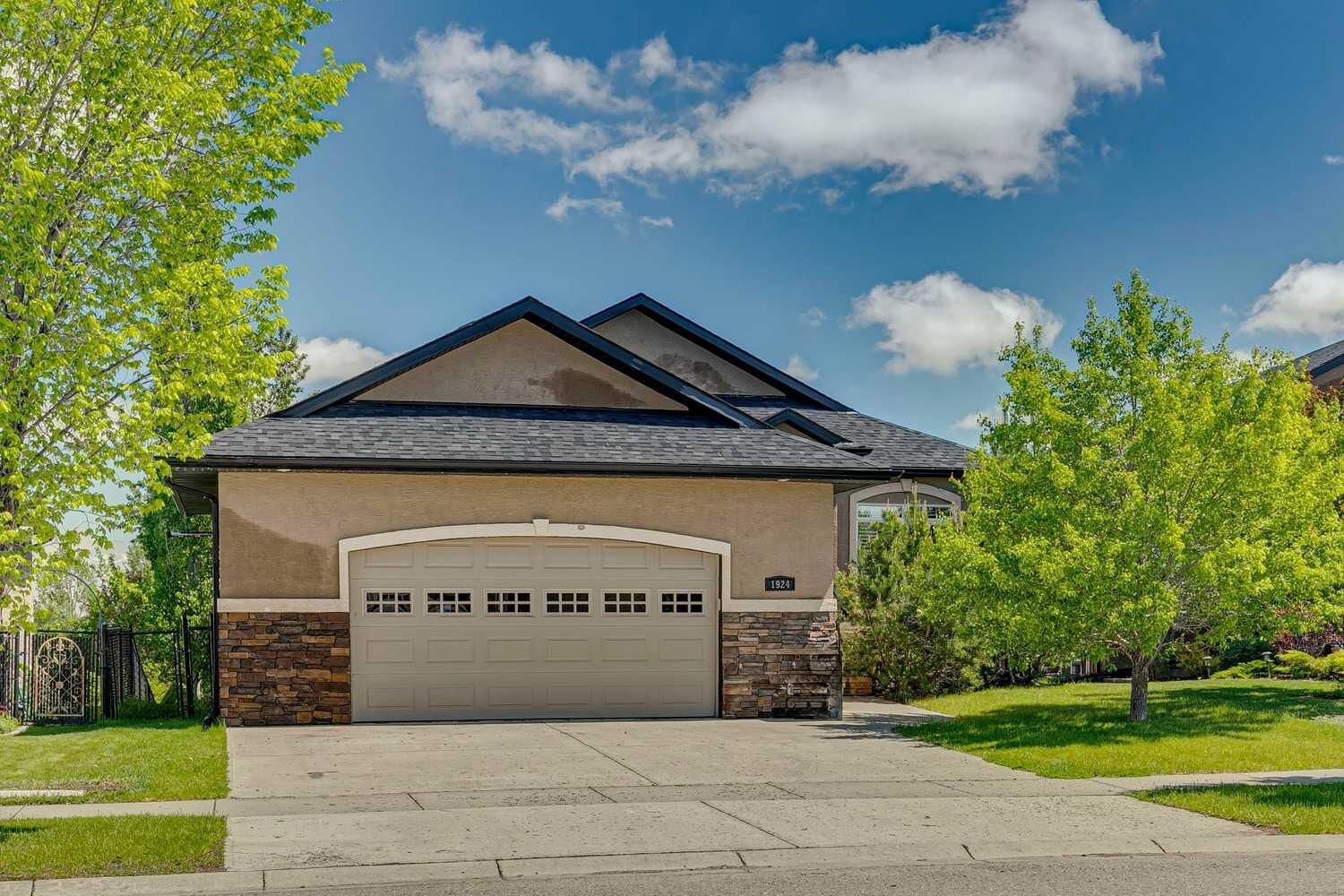 Property Photo: 1924 Riverside Drive NW AB T1V 0A3