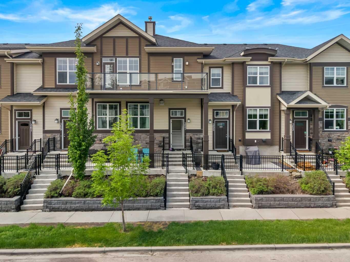 Photo de la propriété:  357 McKenzie Towne Gate SE  AB T2Z 1C8 