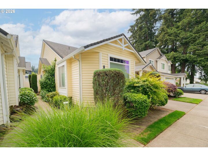 Property Photo:  8007 NE 21st Way  WA 98664 