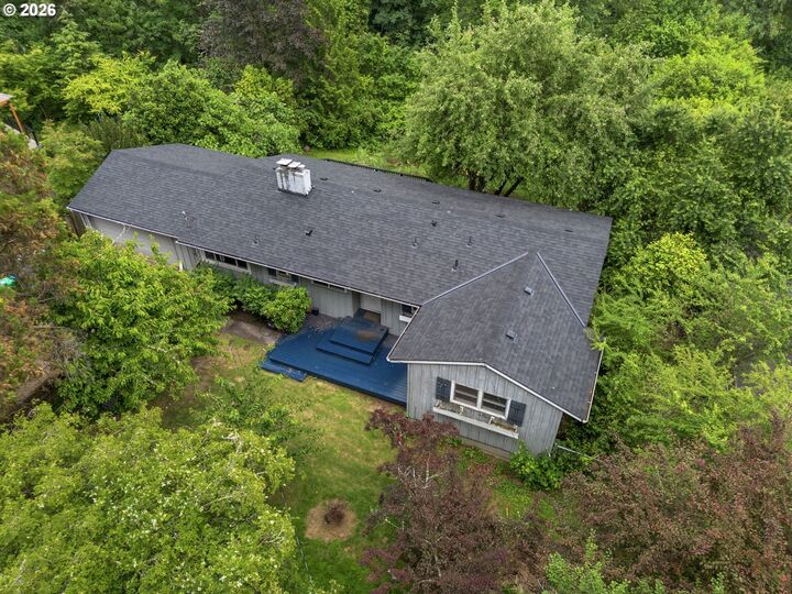 Property Photo:  4010 SW Hamilton St  OR 97221 