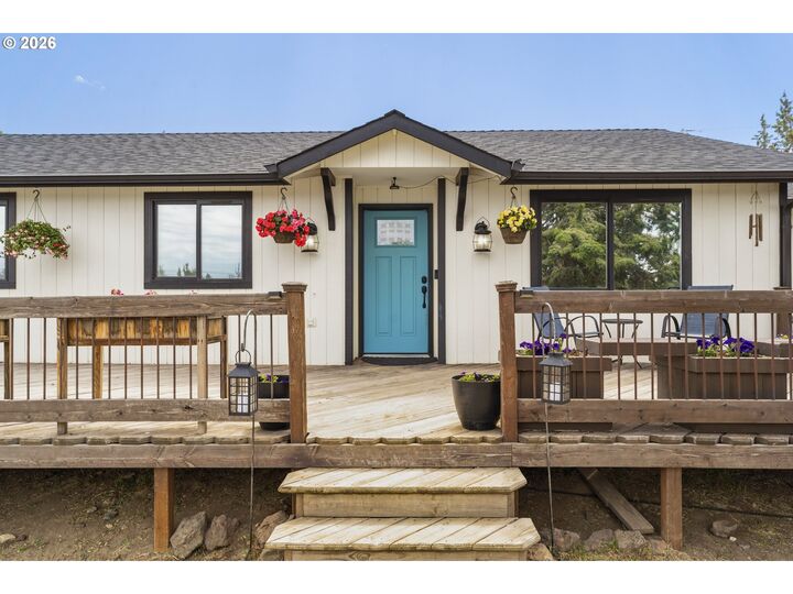 Property Photo: 14411 SW Noah Butte Dr OR 97760