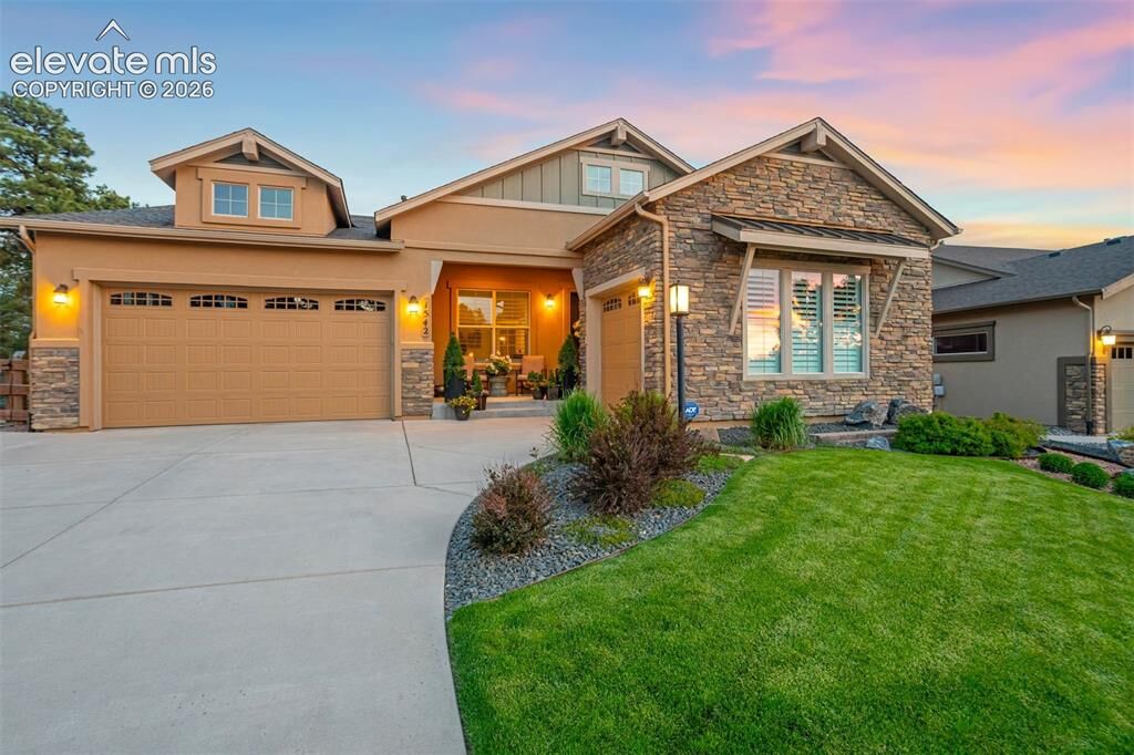 Property Photo:  1542 Summerglow Lane  CO 80132 