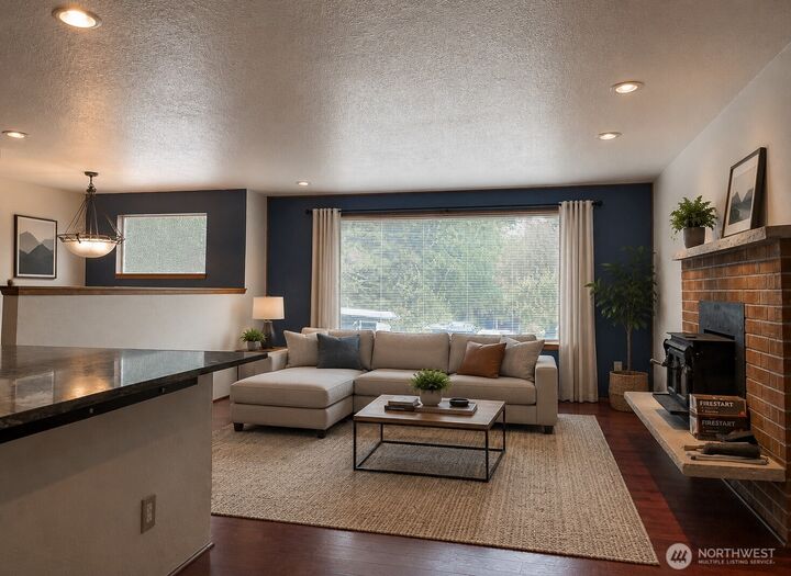 Property Photo: 11857 SE 282nd Street WA 98092