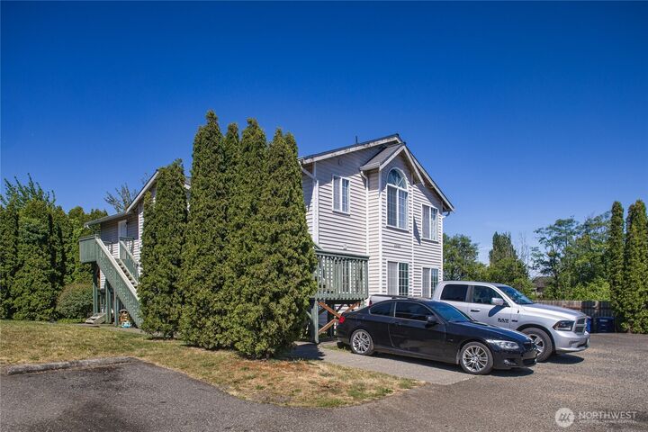 Property Photo:  2340  Main Street  WA 98248 
