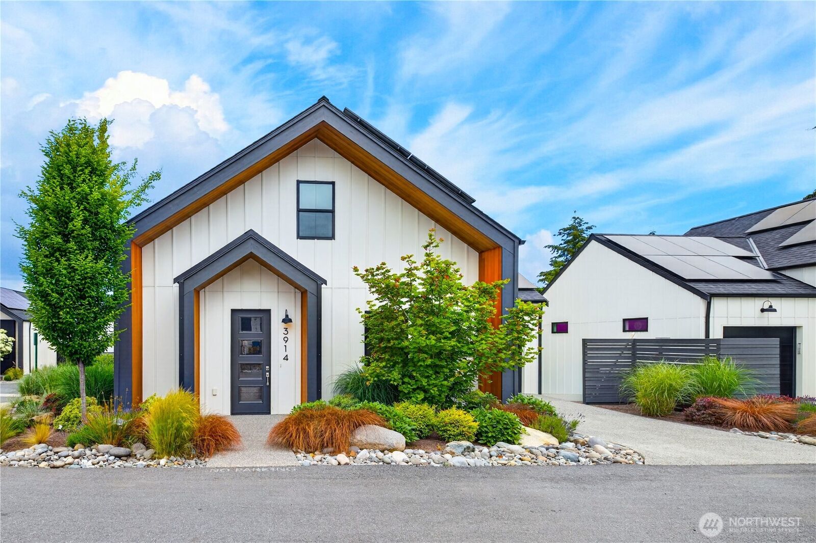 Property Photo: 3914 Crosswinds Court WA 98221