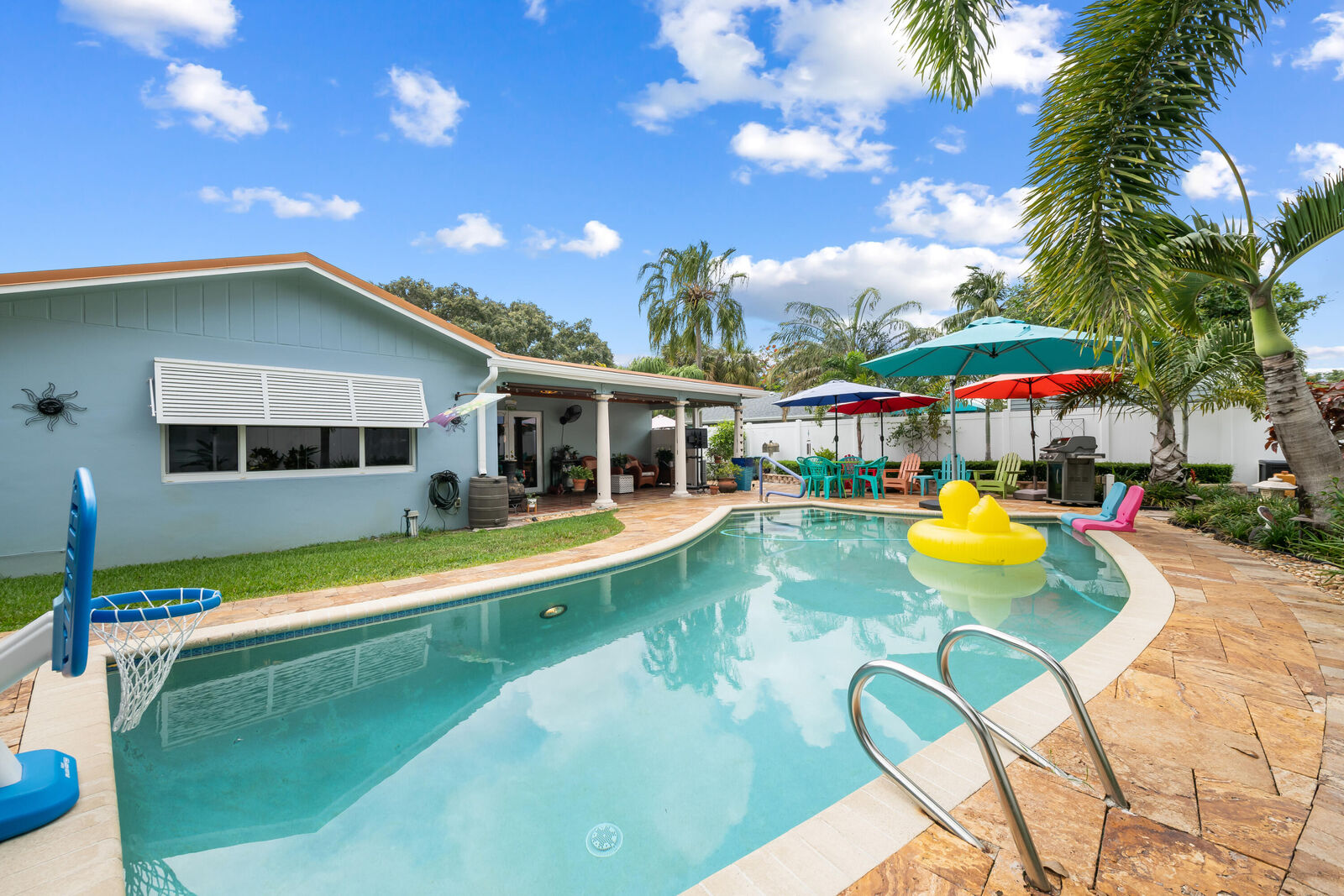Property Photo: 6816 NW 28th Terrace FL 33309