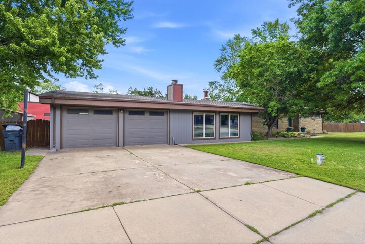 Property Photo:  352 S Floyd St  KS 67209 