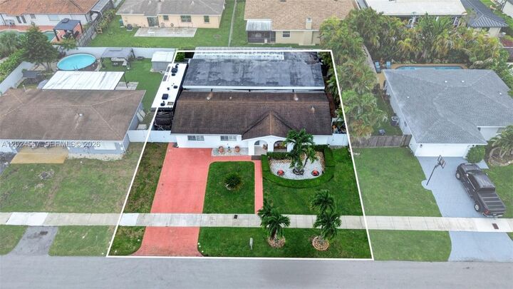 Property Photo: 13463 SW 66th Ter FL 33183