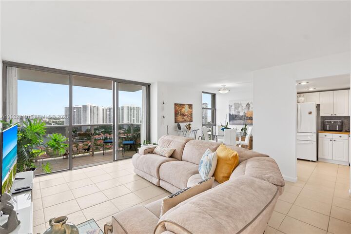 Property Photo: 3675 N Country Club Dr 2201 FL 33180