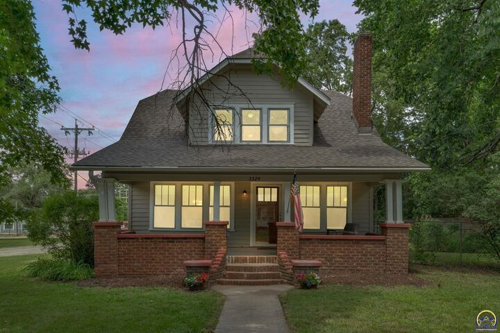 Property Photo:  3324 SW Front St  KS 66606 