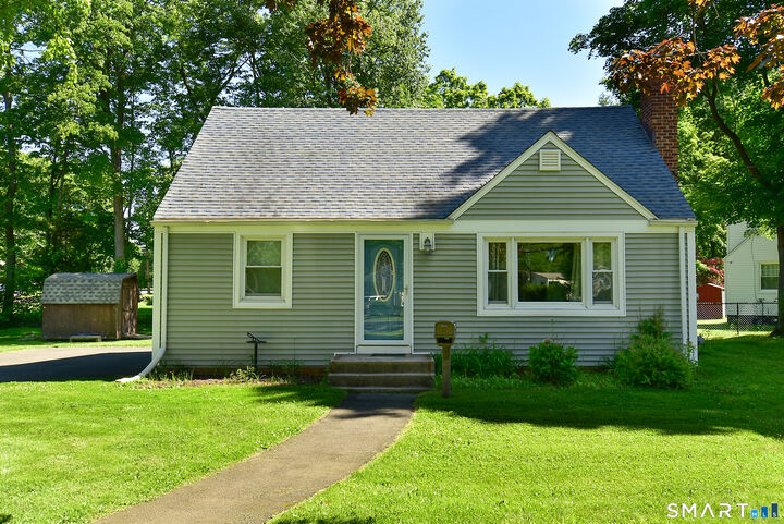 Property Photo:  82 Rood Avenue  CT 06095 