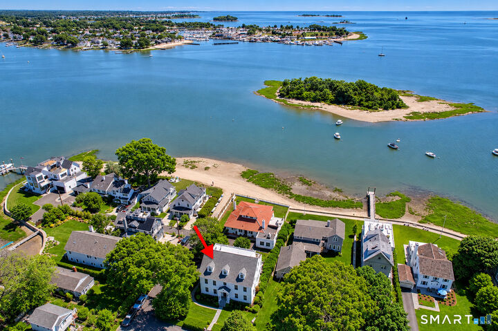 Property Photo:  4 Harbor View Avenue  CT 06854 