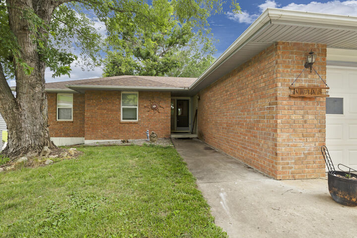 Property Photo:  28165 Oxbow Drive  MO 65355 